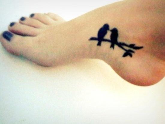 hình xăm chim đi bộ - 50 ảnh vui nhộn Foot Tattoo Designs <3 <3