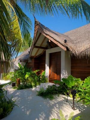 Jumeirah Vittaveli Resort in Maldives | Art and Design