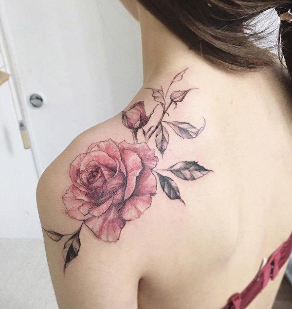 Shoulder Rose in light pink