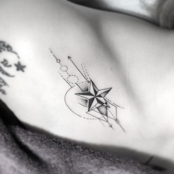 Ornamental north star tattooed on the back of the neck – Artofit