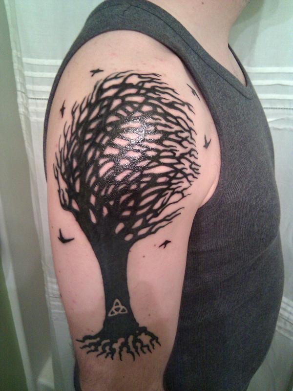 Celebritattoo  Stephen Moyer  Oak tree tattoo on Stephen Moyers