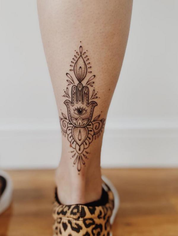 Leg Tattoos For Women: Complete Guide With Top Ideas