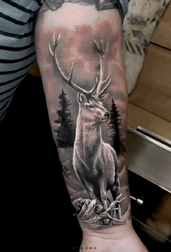 Deer tattoo by Sebastian Echeverria | Post 22155