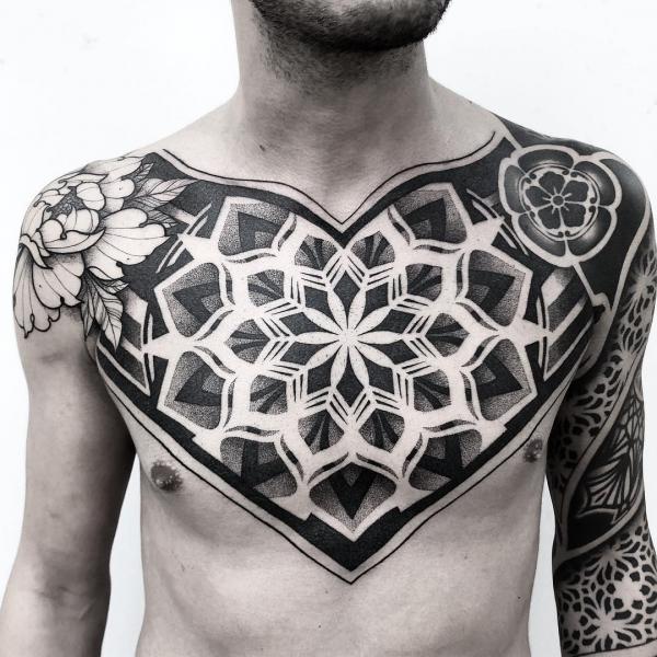 Líneas finas... 🌙 #2 | Tattoos, Triangle tattoo