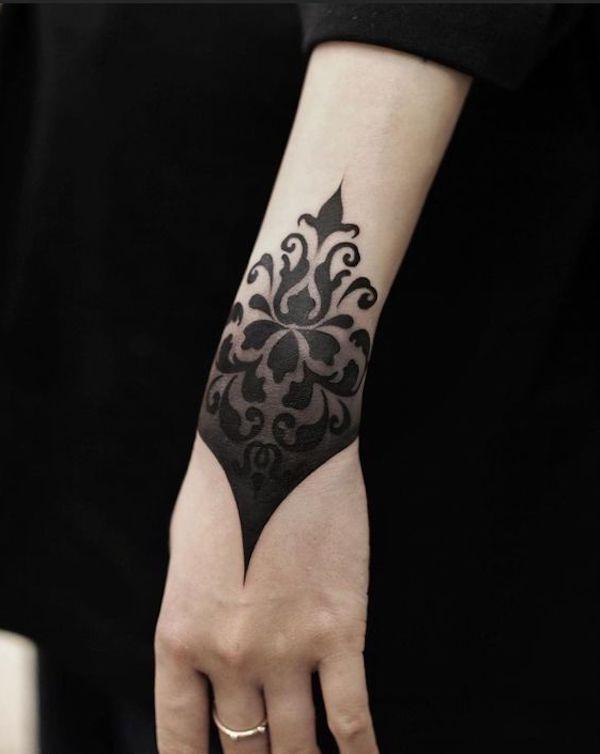 Wrist Tattoo Design for Men: 10 Trendy Ideas to Elevate Your Style!