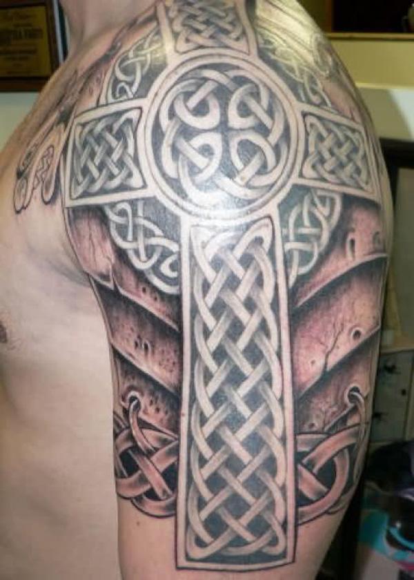 30 Celtic Cross Tattoo shoulder1