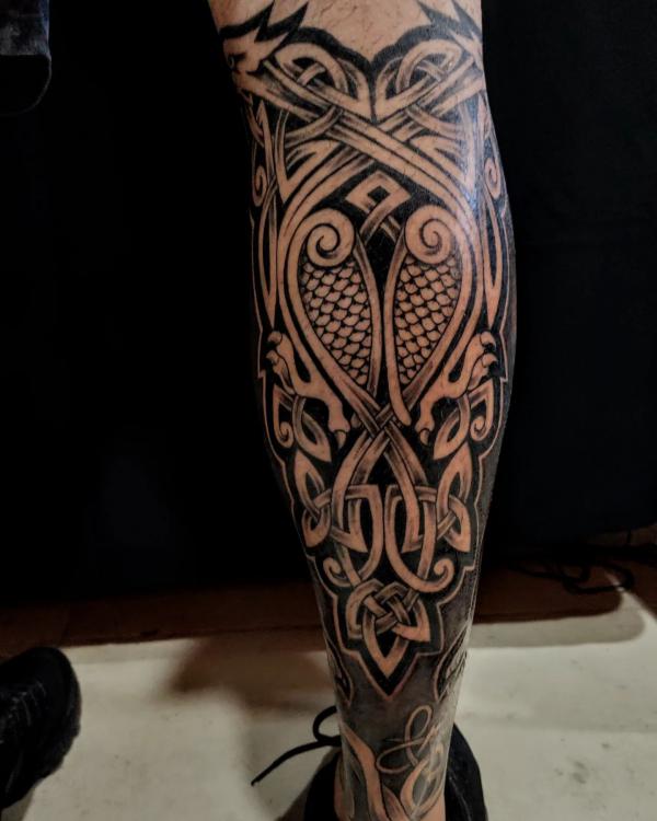 Attractive Celtic Tattoo On Leg - Tattoos Designs