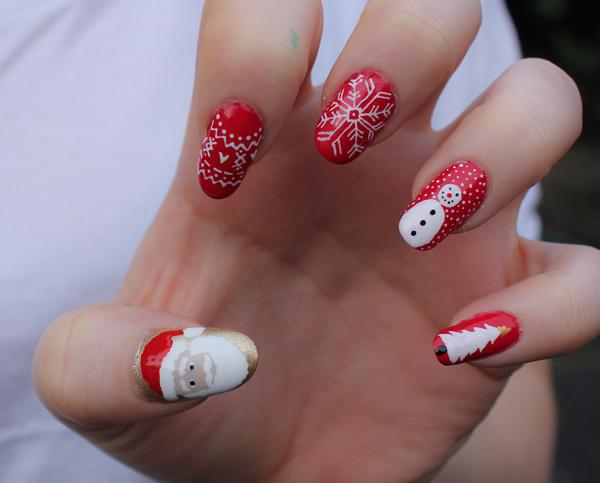 65 Cute Christmas Nails | Art and Design