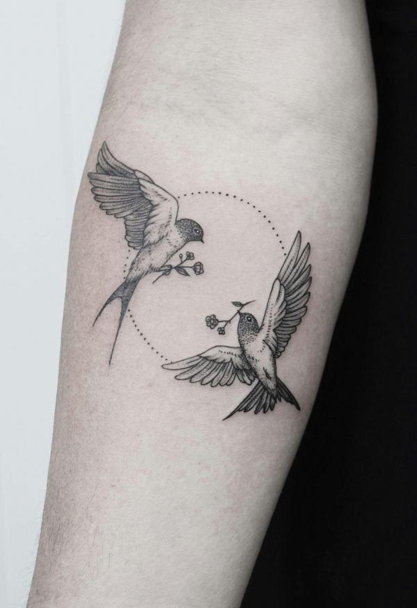 70 Creative and Unique Hummingbird Tattoos - nenuno creative
