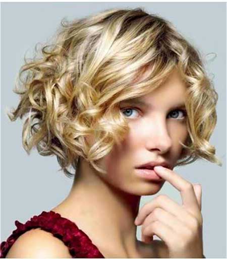 40 Cute Curly Hairstyles Art And Design