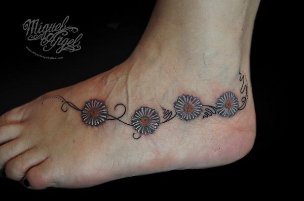 ankle bracelet chain tattoos