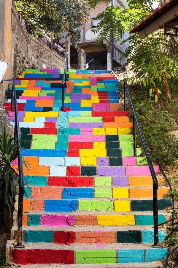 30 Beautiful Street Artworks On Stairs Art And Design