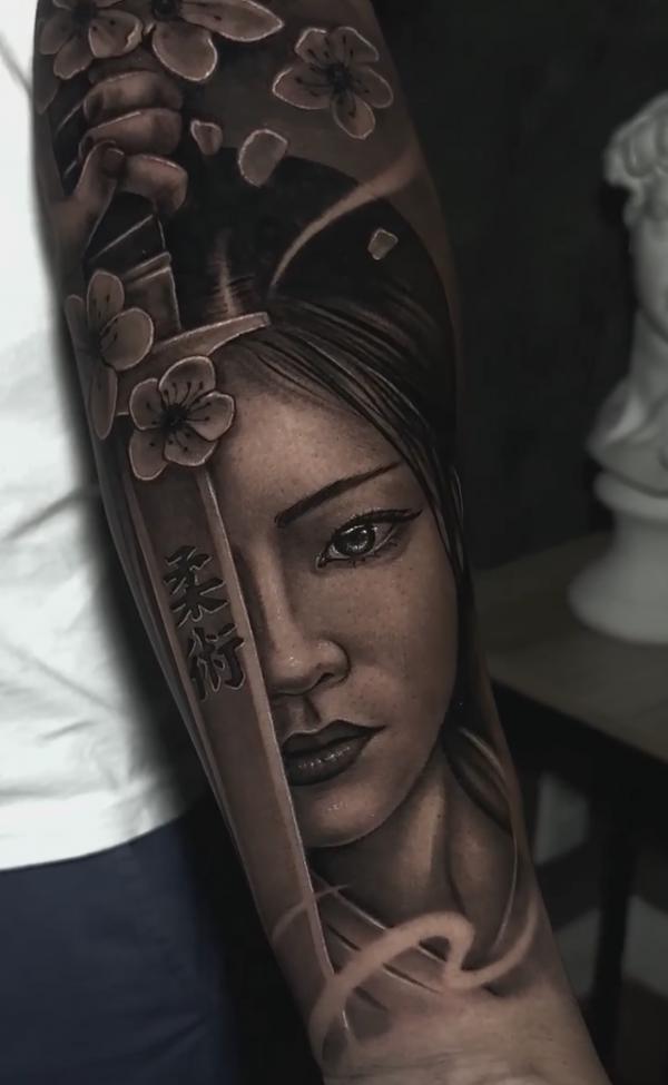Arm Japanese Samurai Tattoo by Resul Odabaş