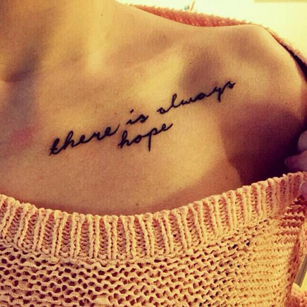 50 Cute Clavicle Tattoos for Women | Art and Design