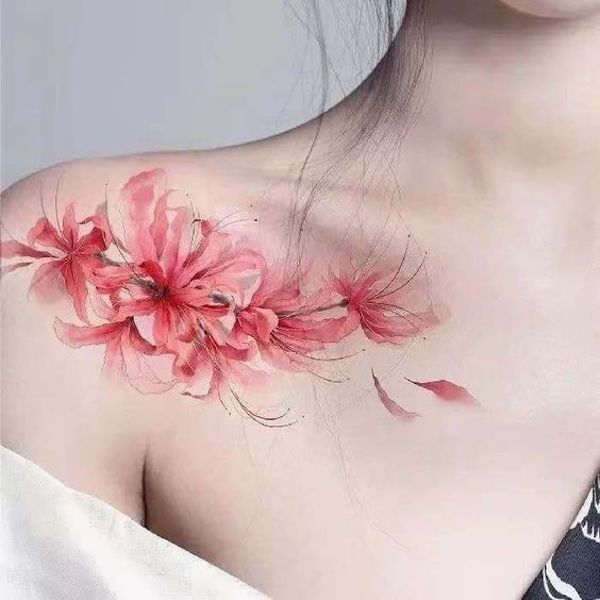 Floral tattoo on a collarbone  Tattoogridnet