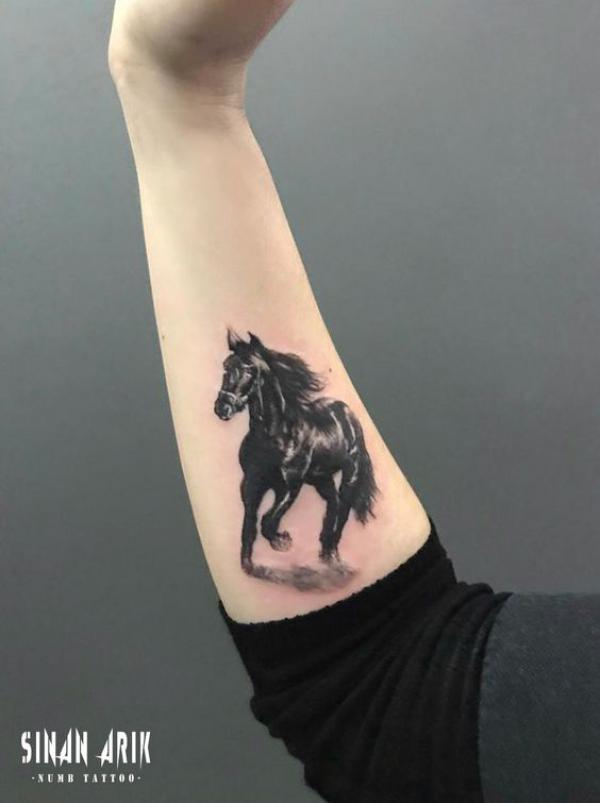 Small Horse Temporary Tattoo / Animal Tattoos / Equestrian Tattoo - Etsy