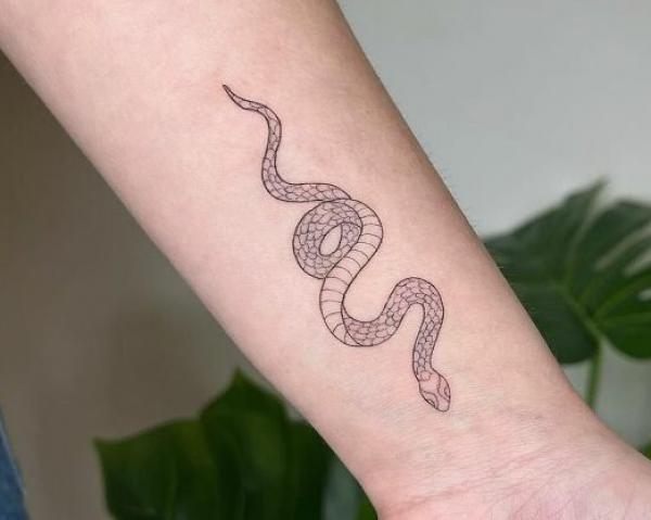 40 Intriguing Snake Forearm Tattoo Design Ideas | Art and Design