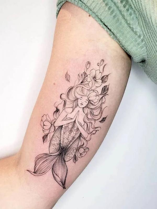 Welcome to Disney Tatts :) on Instagram: “A follow up to a piece we fell in  love with a whil… | Alice in wonderland flowers, Wonderland tattoo, Flower  tattoo sleeve