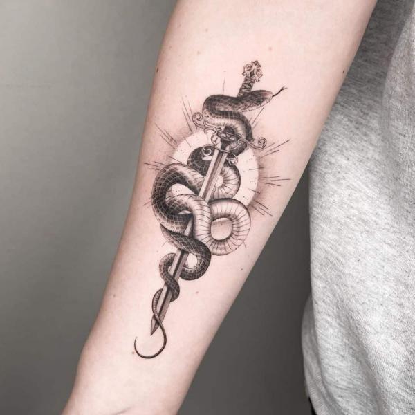 40 Intriguing Snake Forearm Tattoo Design Ideas | Art and Design