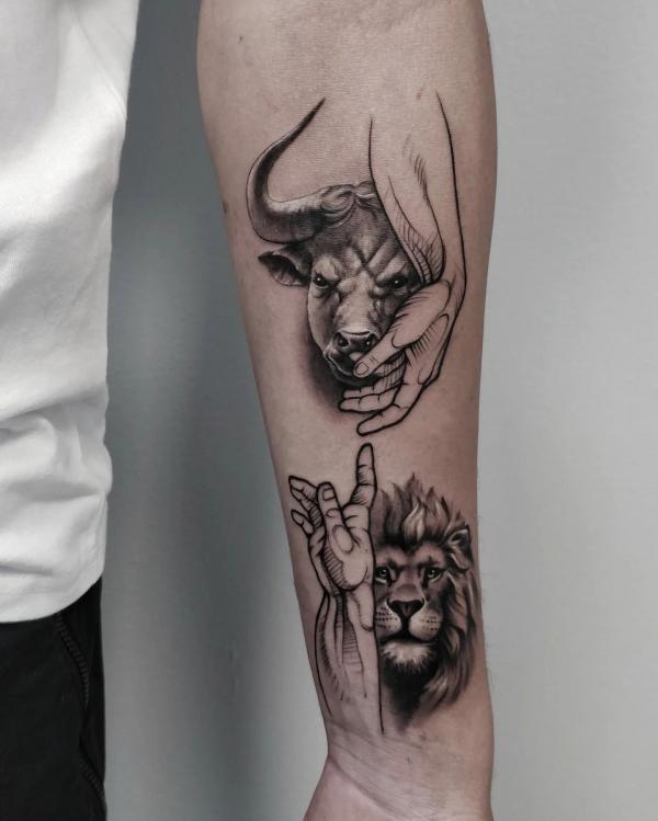 Bull skull tattoo by Annelie Fransson inked on the right forearm | Bull  skull tattoos, Bull tattoos, Cow skull tattoos