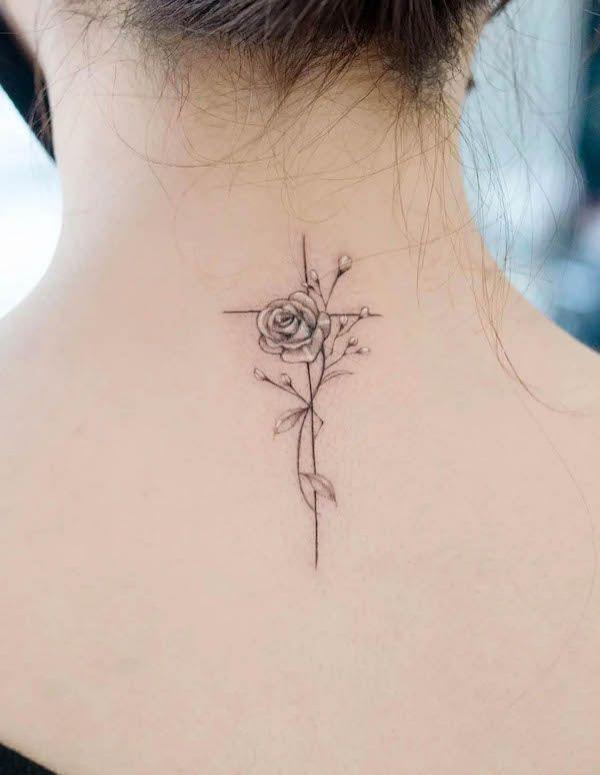 Minimalist Flower Tattoo Designs You Should Get According To Your  Personality - Cultura Colectiva | Small flower tattoos, Minimalist tattoo,  Trendy tattoos