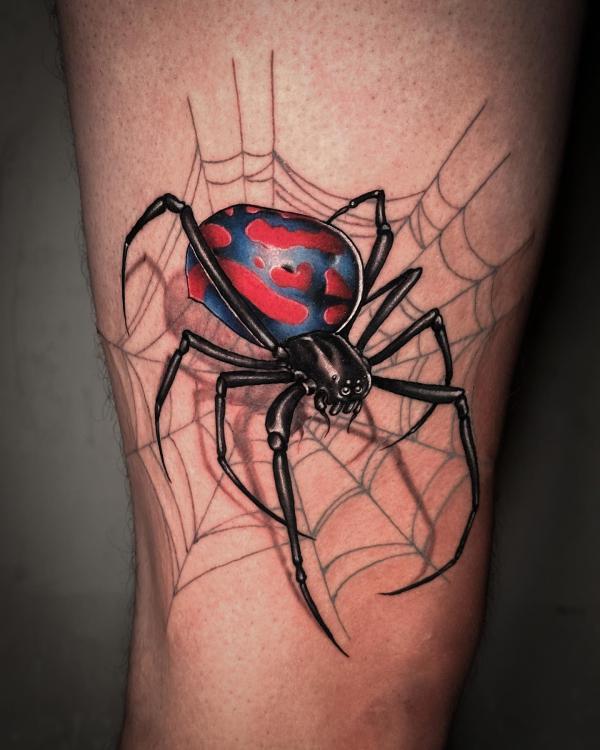 Single needle realistic spider tattoo