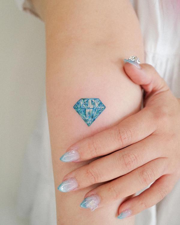 Colored Diamond Eye Tattoo Design - Tattapic®