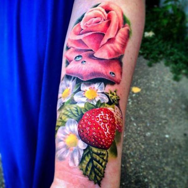 Simple Strawberry Tattoo