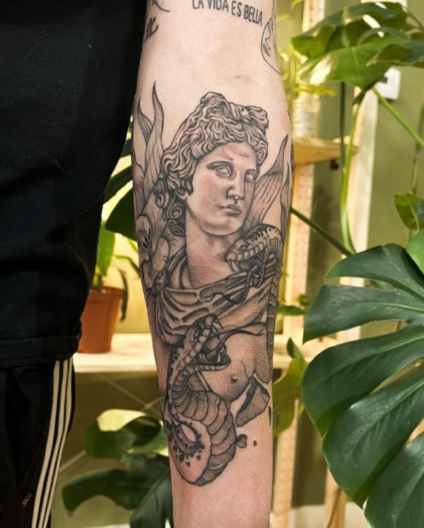 30 Apollo Tattoo Ideas: Designs and Meaning | Art and Design