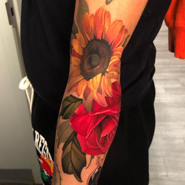 20 Beautiful Sunflower and Rose Tattoo Designs Art and Design