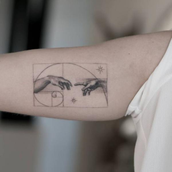 Fibonacci Spiral Temporary Tattoo, Golden Ratio Fake Tattoo, Black Tattoo,  Tiny Tattoo, Meaningful Tattoo, Gift for Her, Symbol Tattoo - Etsy Sweden