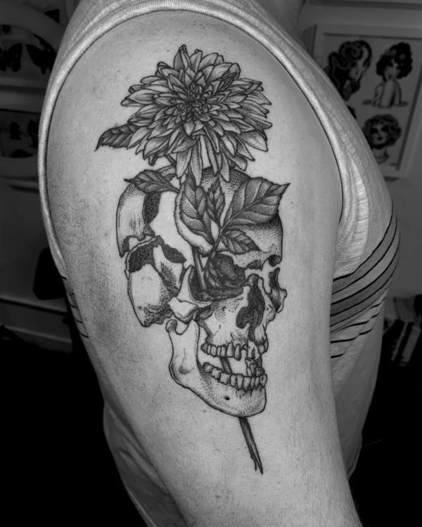 Black and grey dahlia and skull tattoo