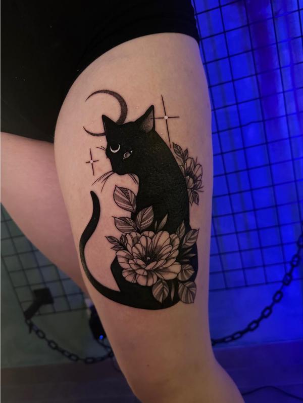 Pin by Amanda Chapman on cat tattoos | Cat face tattoos, Black cat tattoos, Cat  tattoo small