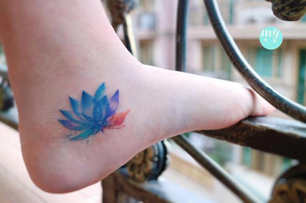 All sizes | lotus flower woman tattoo foot / lotus çiçeği kadın dövme ayak  | Flickr - Photo Sharing!