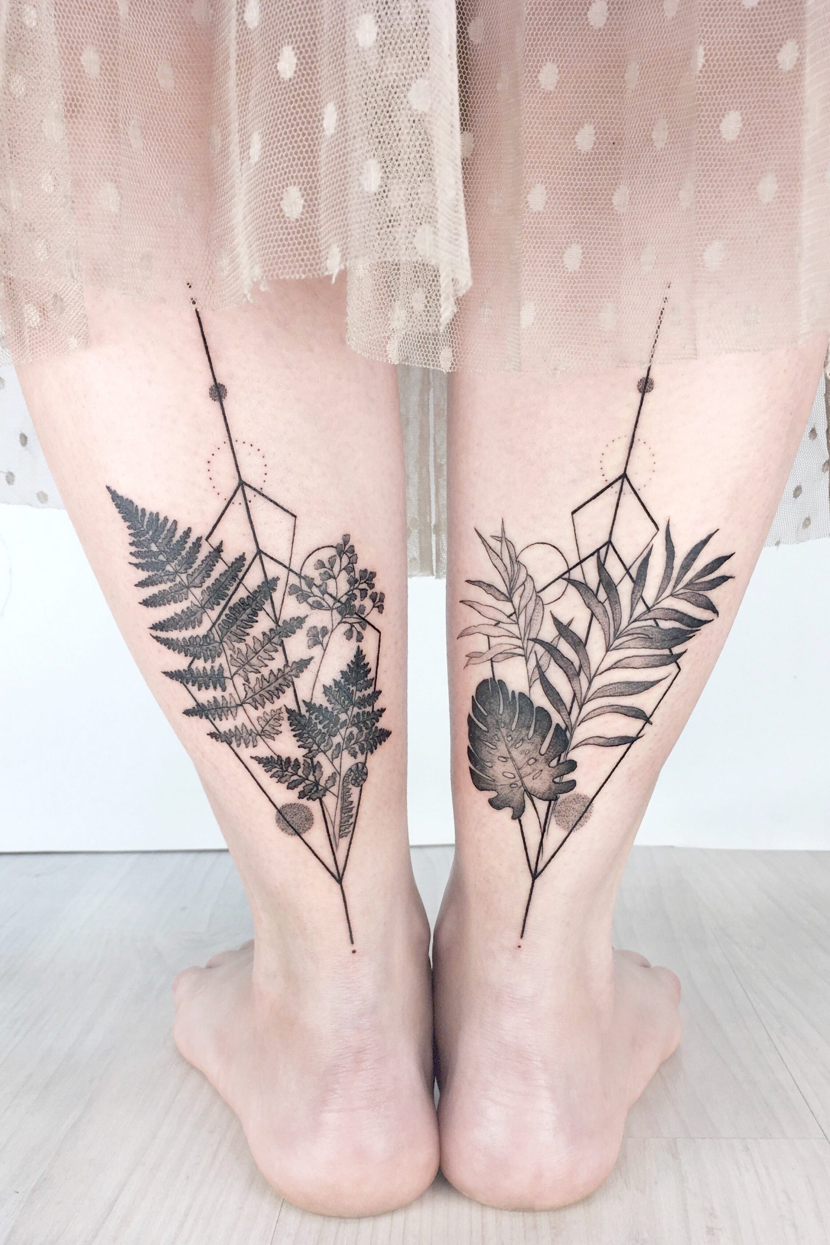 Large 'Fern Leaf' Temporary Tattoo (TO00043894) : Amazon.co.uk: Beauty