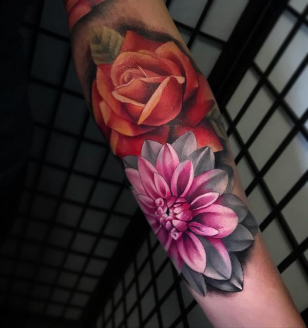 70 Colorful Dahlia Tattoo Designs with Meanings | Art and Design