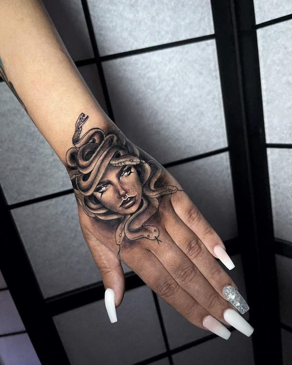 21 Powerful Medusa Tattoo Ideas for Men + Women - tattooglee | Medusa tattoo,  Medusa tattoo design, Chest tattoos for women