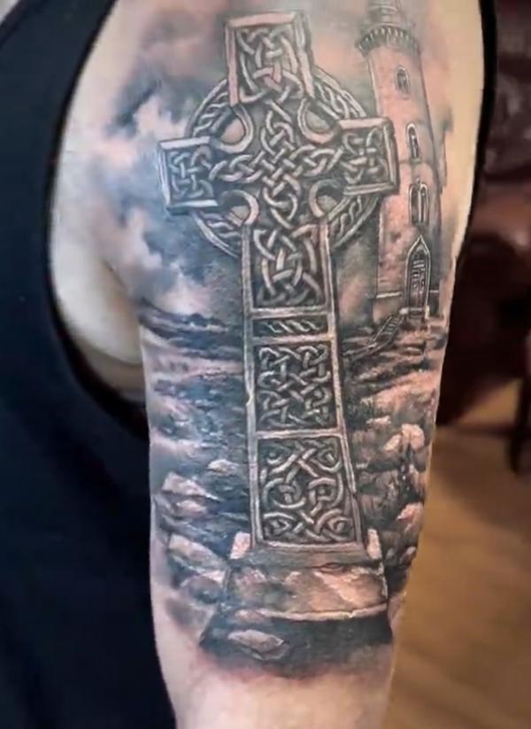 cross tattoo