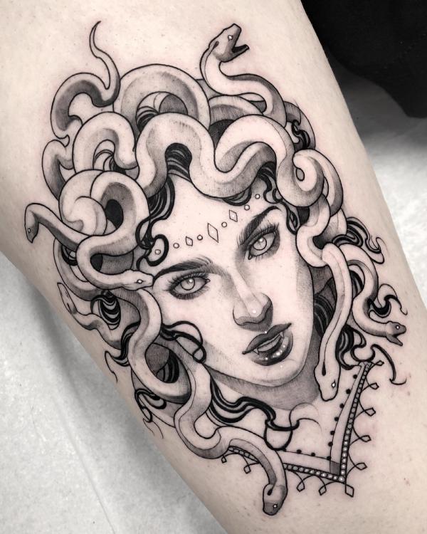 10+ Striking Medusa Tattoo Designs for a Powerful Look