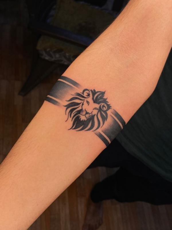 Tattoo uploaded by Kiran's tattoo mehsana • arm band tattoo | black band  tattoo • Tattoodo