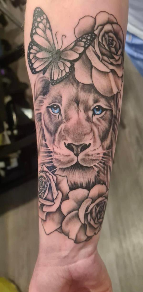 Tattoo uploaded by Lukas Petraitis • #godess #lion #lioness #girl #eyes  #sleevetattoo #sleeve #forearm #forearmtattoo #realistic • Tattoodo