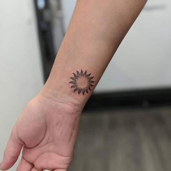 Minimalist Sea Sun Temporary Tattoo - Set of 3 - SmallTattooShop.com
