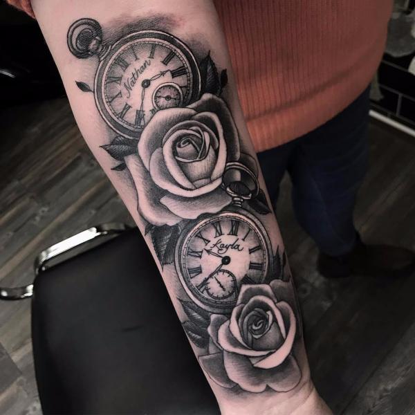 30 Captivating Black and White Rose Tattoo Designs | Art and Design