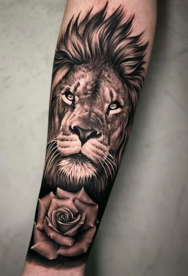 Rose and Lion king tattoo